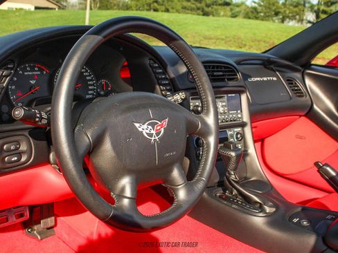 Used 2004 Chevrolet Corvette Convertible w/ Preferred Equipment Group image 44