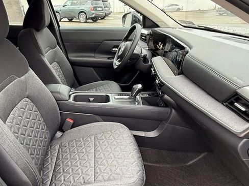 New 2026 Nissan Kicks SV image 15