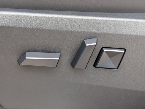 Used 2024 Tesla Cybertruck AWD Crew Cab image 16