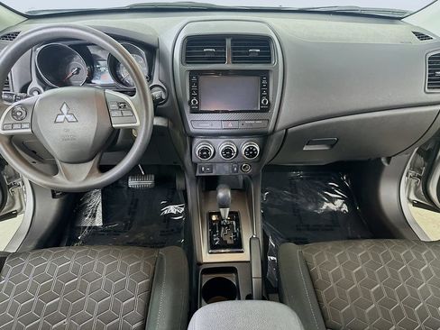 Used 2024 Mitsubishi Outlander Sport SE AWD/4WD image 18