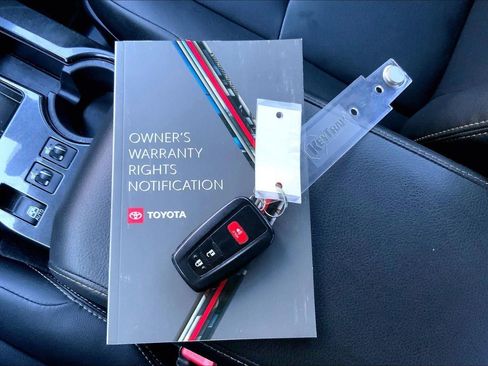 Used 2023 Toyota 4Runner 40th Anniversary SE image 11