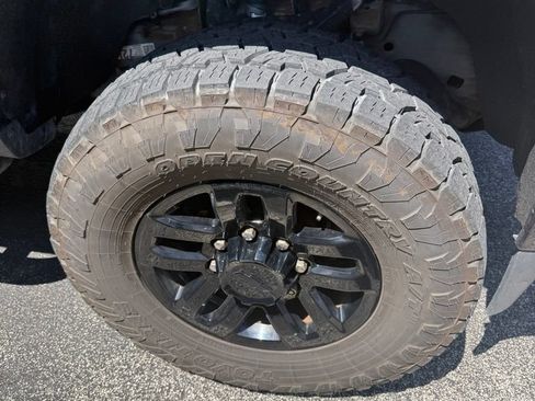 Used 2019 Chevrolet Silverado 2500 LTZ w/ Duramax Plus Package AWD/4WD image 15