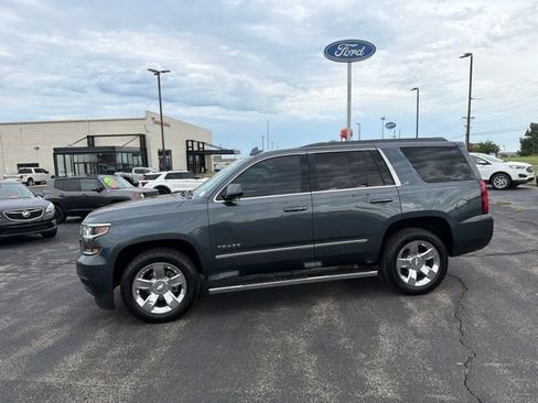 Used 2019 Chevrolet Tahoe LT w/ LT Signature Package AWD/4WD image 2