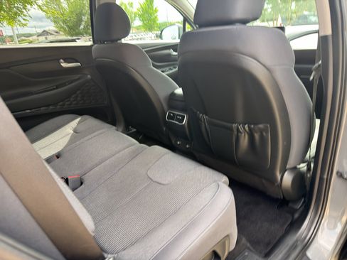 Used 2023 Hyundai Santa Fe SEL FWD image 18