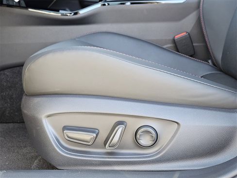 New 2026 Toyota Prius Plug-In Hybrid image 18