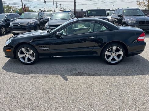 Used 2009 Mercedes-Benz SL 550 image 2