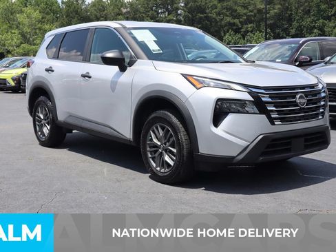Used 2024 Nissan Rogue S FWD image 4