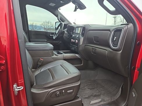 Used 2022 GMC Sierra 3500 Denali w/ Denali Ultimate Package image 30
