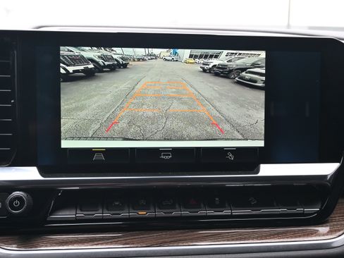 Used 2026 Chevrolet Silverado 1500 LT Trail Boss w/ Convenience Package II AWD/4WD image 23