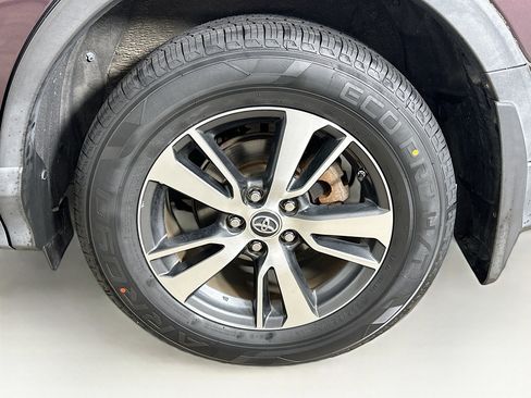 Used 2016 Toyota RAV4 XLE w/ Protection Package AWD/4WD image 11