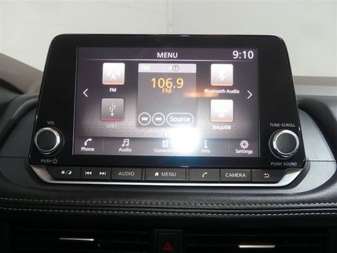 Used 2023 Nissan Rogue S FWD image 37