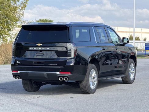 New 2026 Chevrolet Suburban Premier image 13