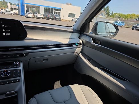 Used 2025 Hyundai Palisade SEL AWD/4WD image 25