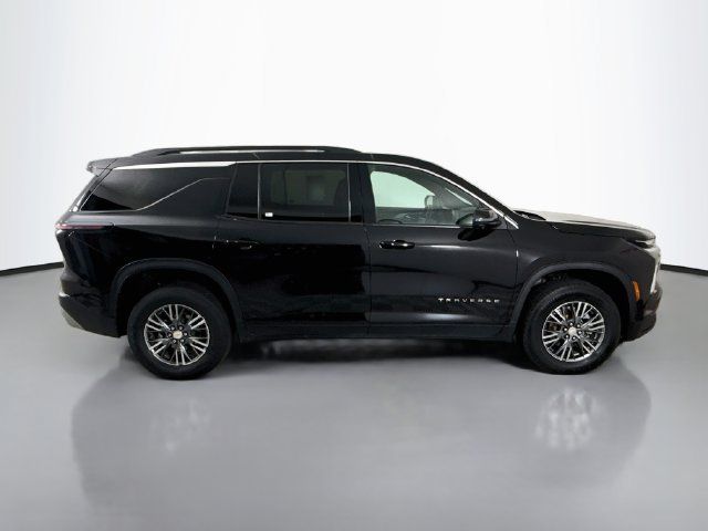 Used 2024 Chevrolet Traverse LT AWD/4WD image 9