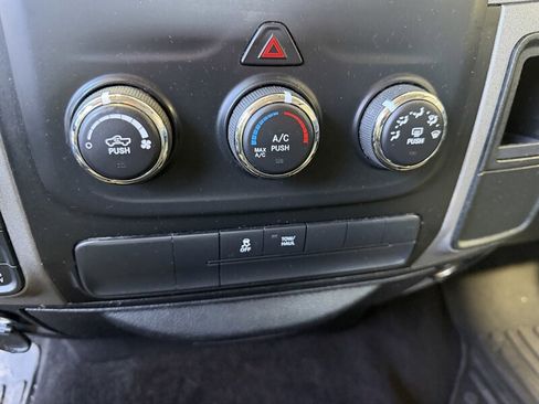 Used 2016 RAM 1500 Express image 18