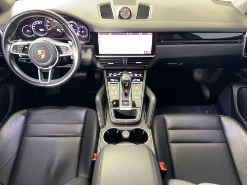 Certified 2021 Porsche Cayenne image 17