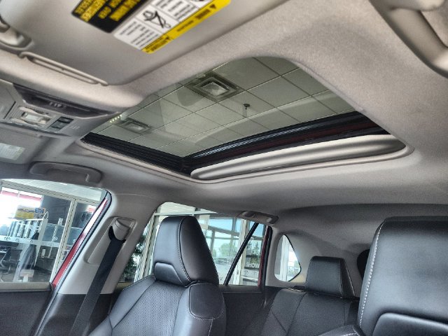Used 2020 Toyota RAV4 Limited AWD/4WD image 22