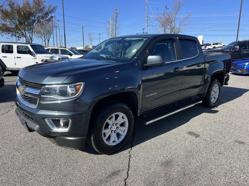 Used 2019 Chevrolet Colorado LT w/ LT Convenience Package image 3