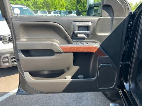 Used 2018 GMC Sierra 3500 SLT AWD/4WD image 4
