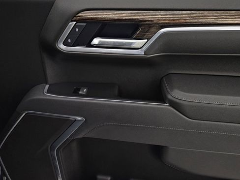 Used 2025 GMC Sierra 1500 Elevation image 31