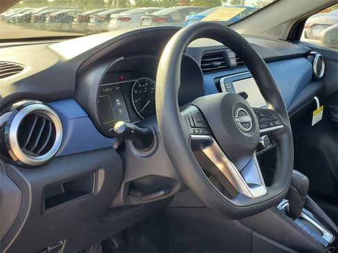 New 2025 Nissan Versa SV w/ Trunk Package image 9