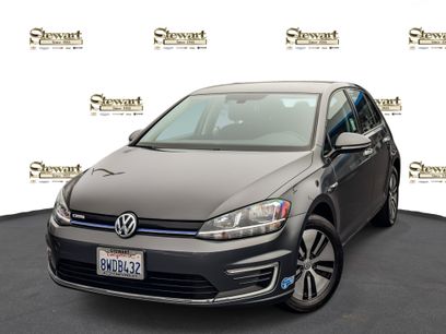Used 2017 Volkswagen e-Golf SE w/ DC Fast Charging Package