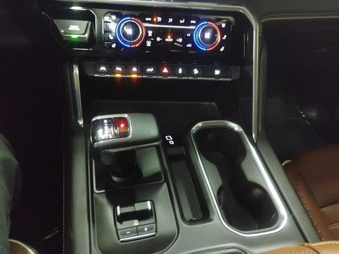 Used 2023 GMC Sierra 1500 Denali Ultimate image 15