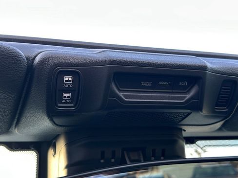 Used 2024 Jeep Wrangler Unlimited AWD/4WD image 31