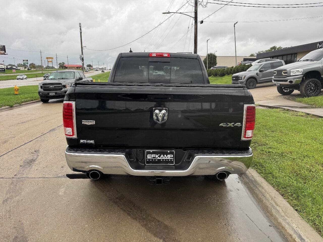 Used 2016 RAM 1500 Laramie w/ Convenience Group AWD/4WD image 4