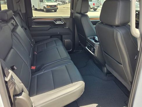 Used 2026 GMC Sierra 2500 Denali w/ Technology Package AWD/4WD image 15