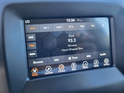 Used 2017 Jeep Compass Latitude w/ Popular Equipment Group image 20
