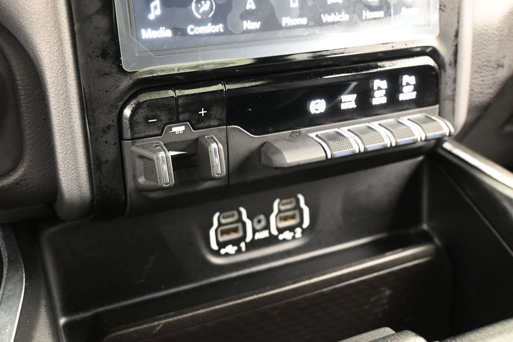 Used 2024 RAM 2500 Laramie w/ Night Edition AWD/4WD image 21