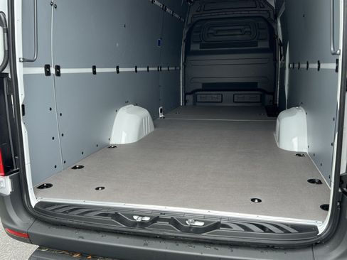 New 2026 Mercedes-Benz Sprinter 2500 image 32