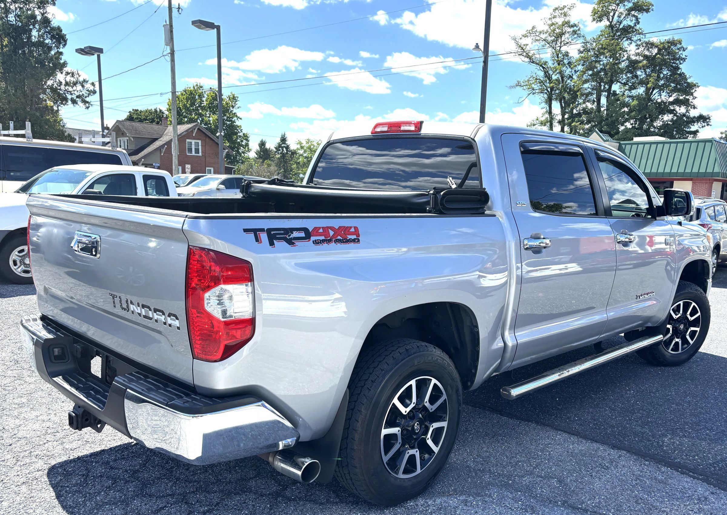 Used 2014 Toyota Tundra SR5 w/ TRD Off Road Package AWD/4WD image 5