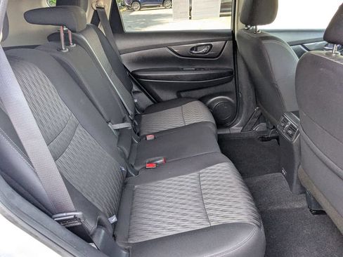 Used 2020 Nissan Rogue SV w/ Premium Package FWD image 27