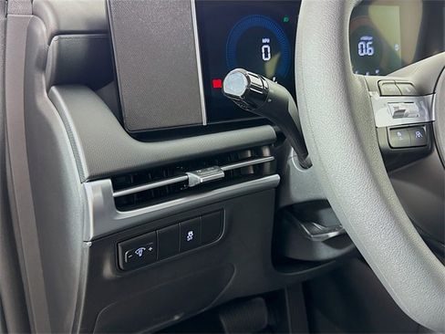 New 2026 Hyundai Tucson SE image 16