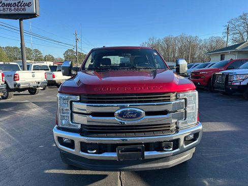 Used 2018 Ford F250 XLT w/ XLT Premium Package image 2