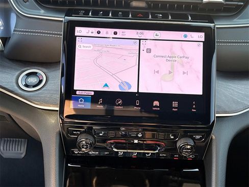 New 2025 Jeep Grand Cherokee L Limited w/ Black Appearance Package image 33