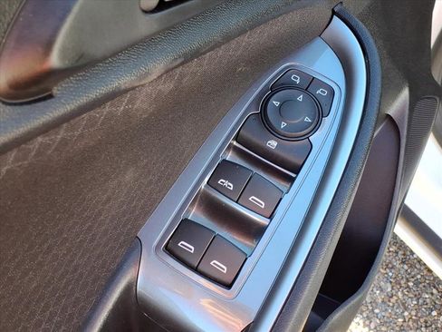 Used 2024 Chevrolet Malibu LT image 19