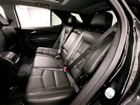 Used 2023 Chevrolet Equinox Premier image 22