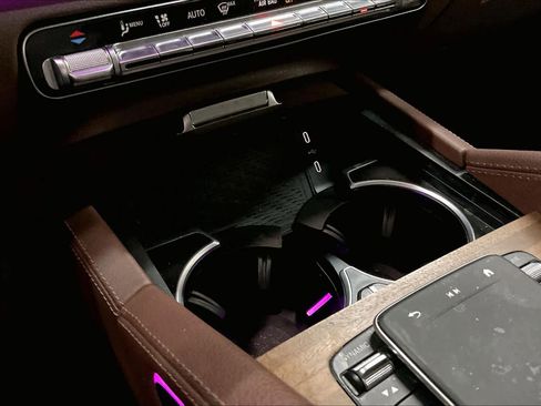 Used 2024 Mercedes-Benz GLS 450 4MATIC image 36