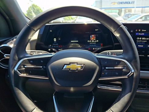 Used 2025 Chevrolet Equinox LT w/ Convenience Package II AWD/4WD image 20