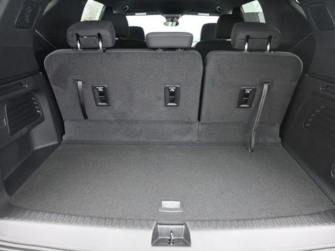 New 2026 Chevrolet Traverse LT w/ Driver Confidence Package AWD/4WD image 11