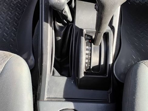 Used 2004 Nissan Xterra XE image 9