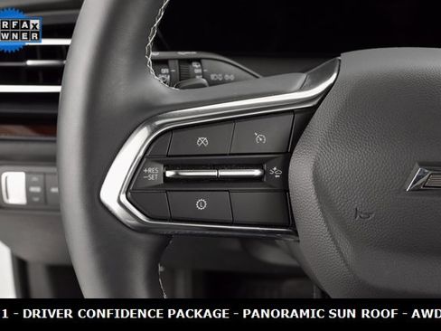 Used 2025 Chevrolet Traverse Z71 w/ Driver Confidence Package image 28