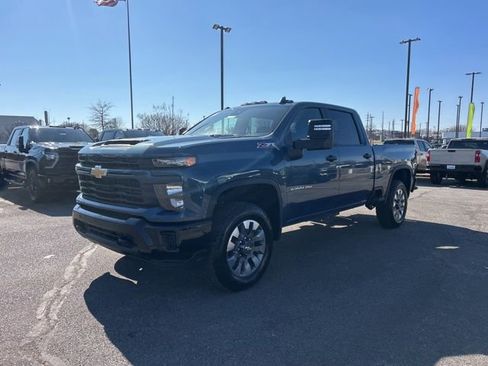 New 2026 Chevrolet Silverado 2500 Custom w/ Custom Value Package AWD/4WD image 7