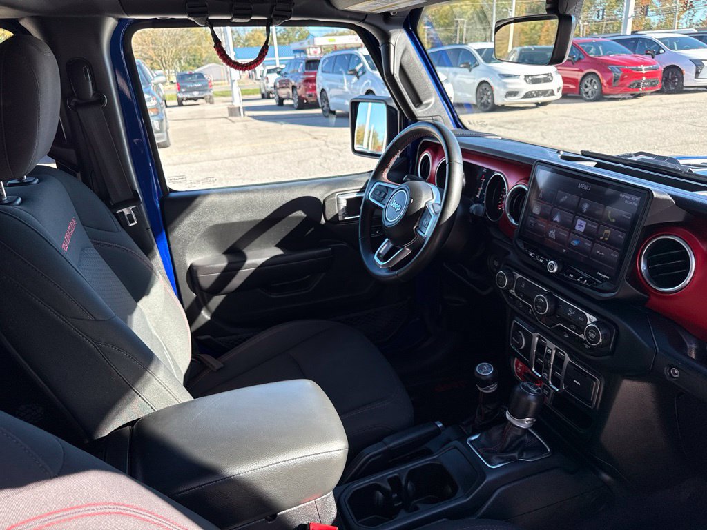 Used 2018 Jeep Wrangler Unlimited Rubicon AWD/4WD image 28