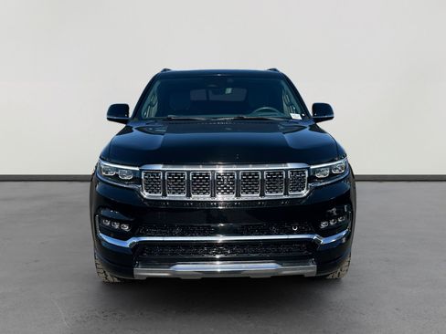 Used 2023 Jeep Grand Wagoneer Series III image 8