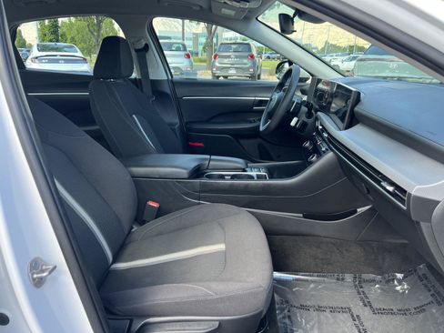 Used 2024 Hyundai Sonata SEL FWD image 17