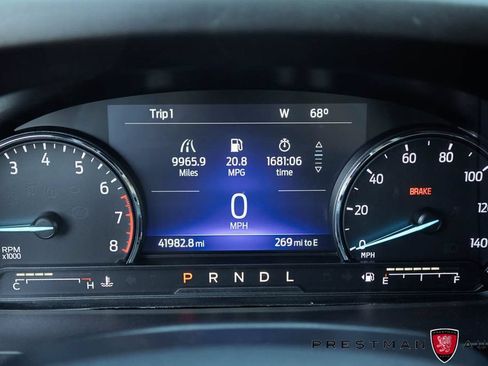 Used 2022 Ford Explorer XLT w/ Equipment Group 202A AWD/4WD image 25